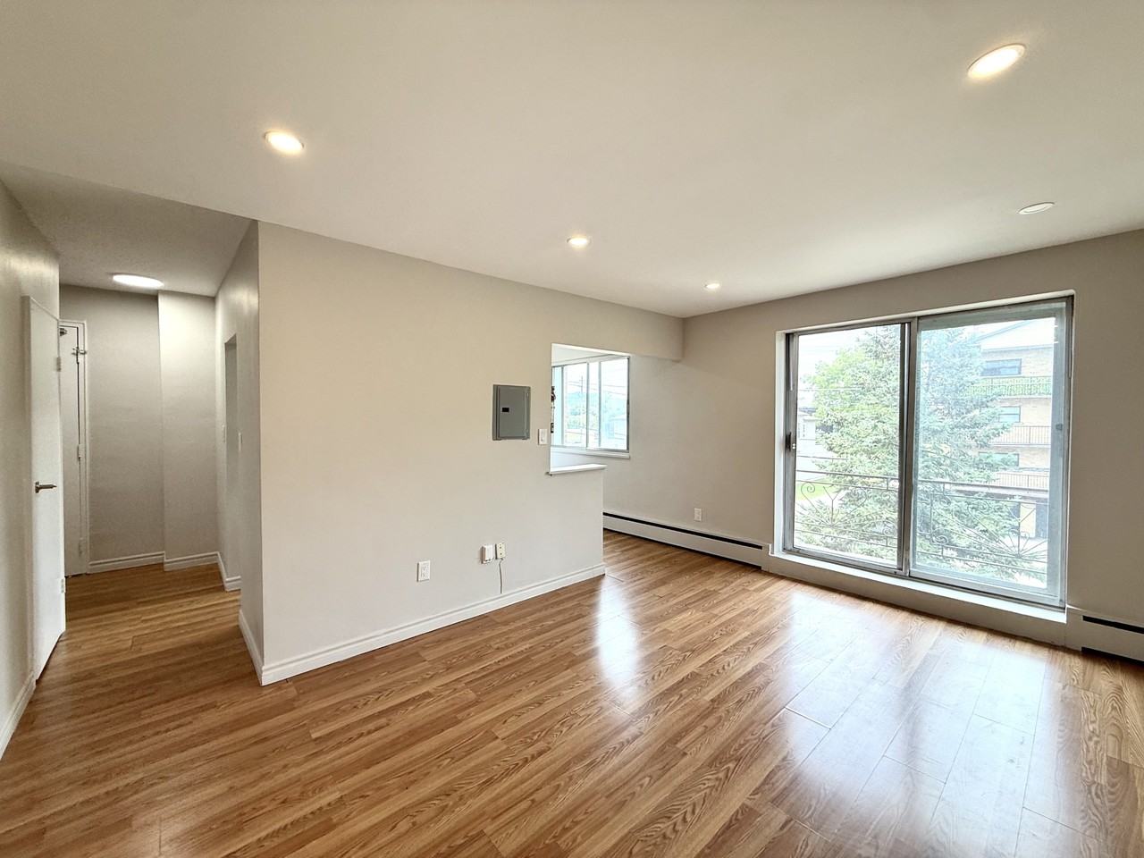 10 West Park Ave - Photo 2 of 6