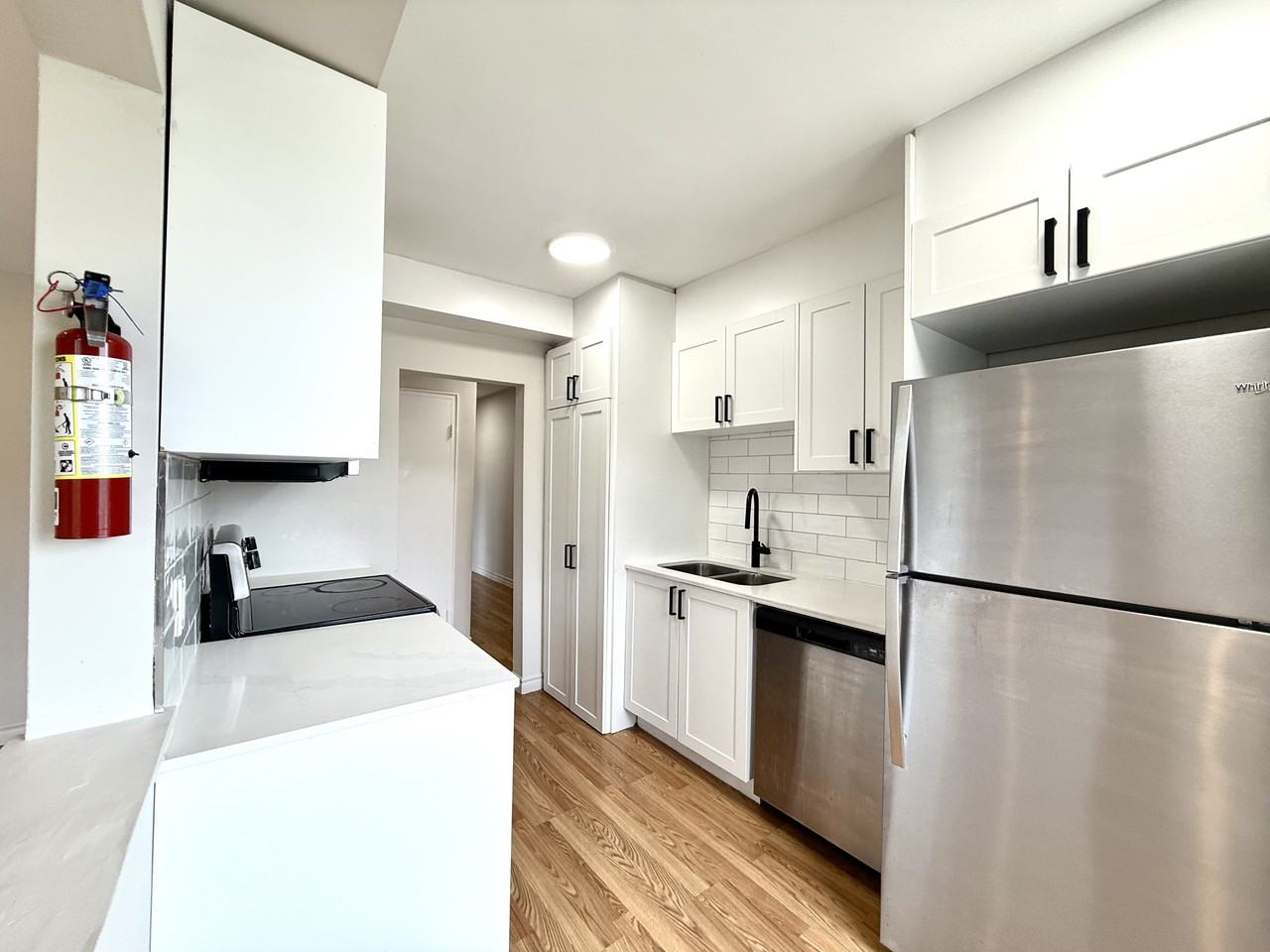 10 West Park Ave - Photo 4 of 6