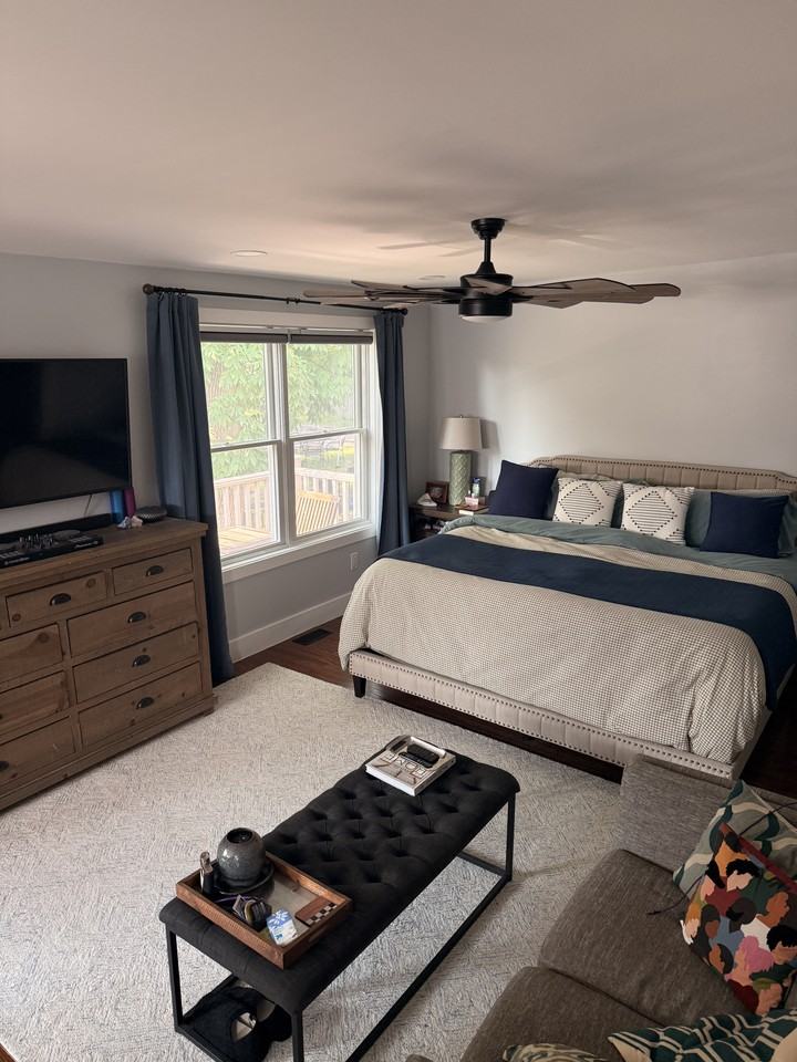 1307 Hamlin St Ne #NA - Photo 7 of 20