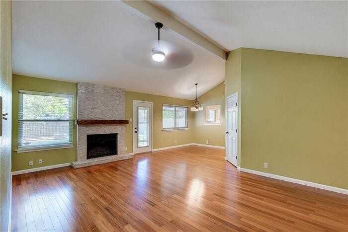 1705 Krizan Ave - Photo 3 of 32