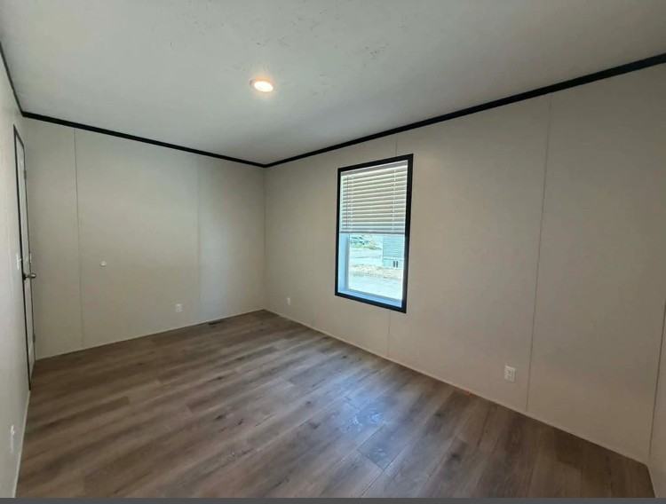 3205 Douglas Avenue - Photo 2 of 6