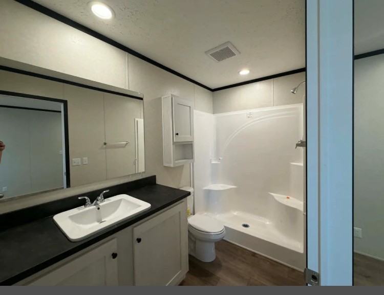 3205 Douglas Avenue - Photo 4 of 6