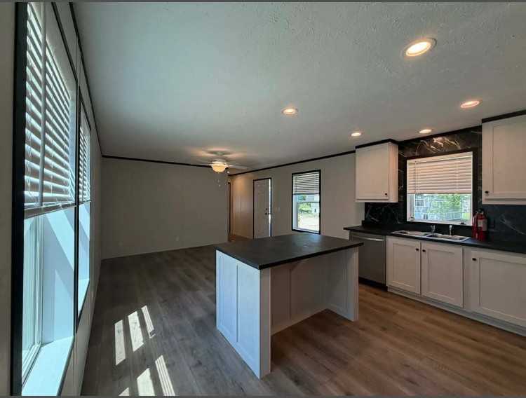 3205 Douglas Avenue - Photo 6 of 6