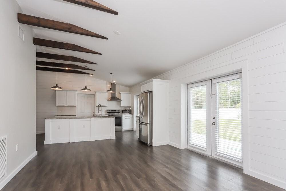 7035 62nd Way N - Photo 4 of 16