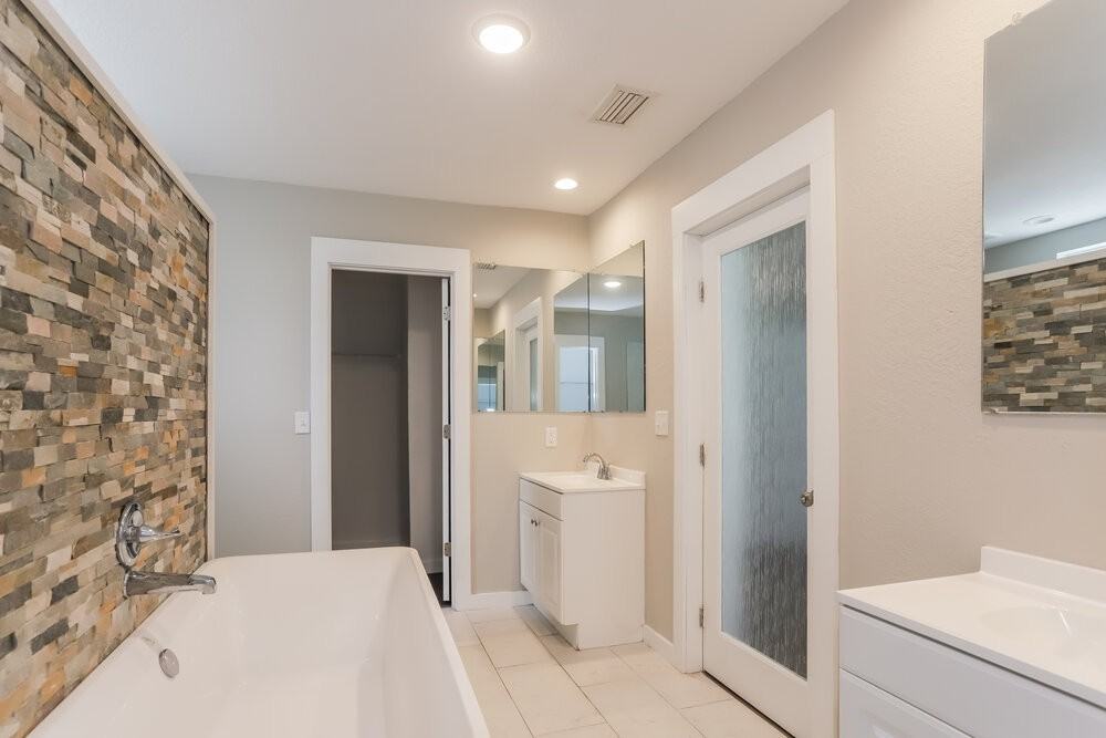 7035 62nd Way N - Photo 7 of 16