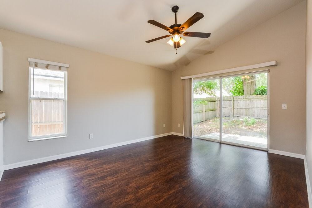 1033 Shale Trail St - Photo 5 of 16