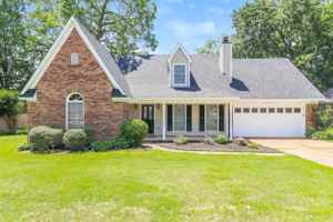 featured image of 1915 Pecan Grove Dr