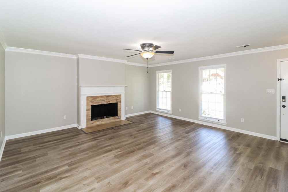 1915 Pecan Grove Dr - Photo 6 of 17