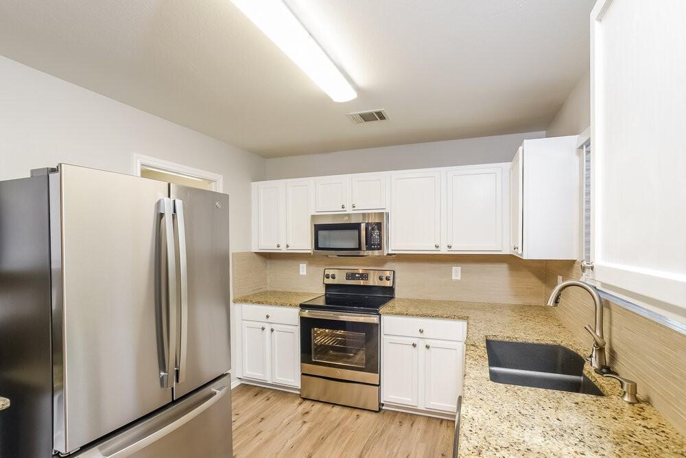10923 Rindle Rnch - Photo 7 of 17