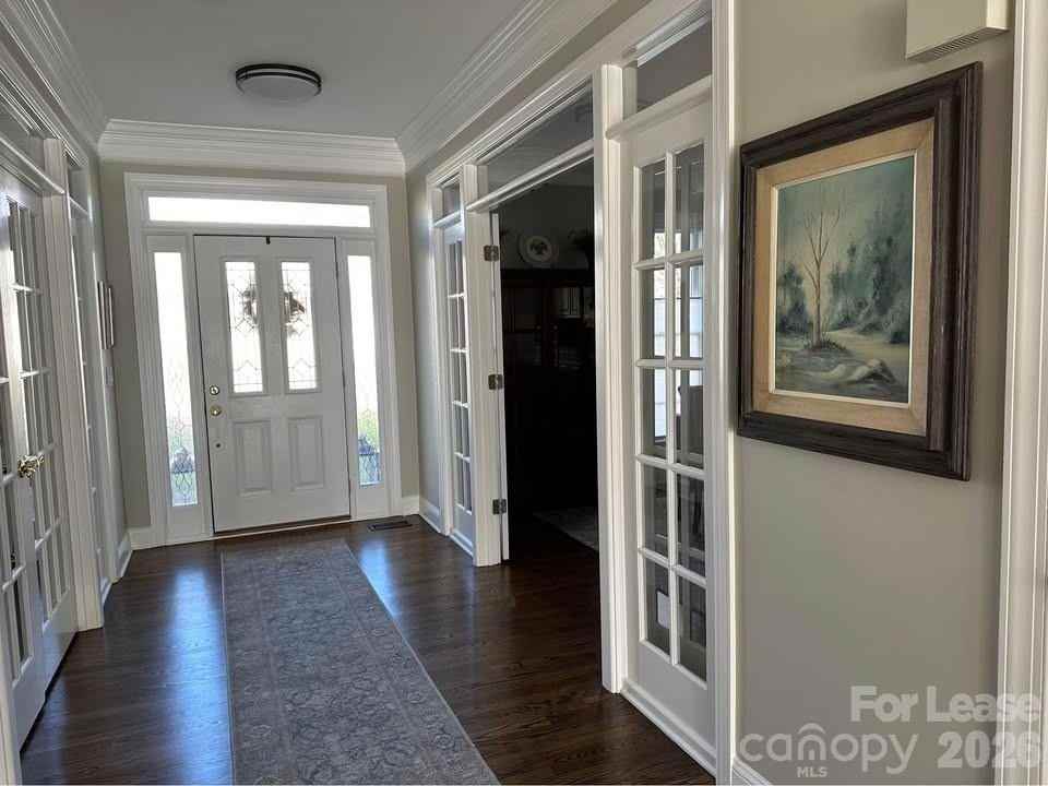 20107 N Cove Rd - Photo 4 of 42