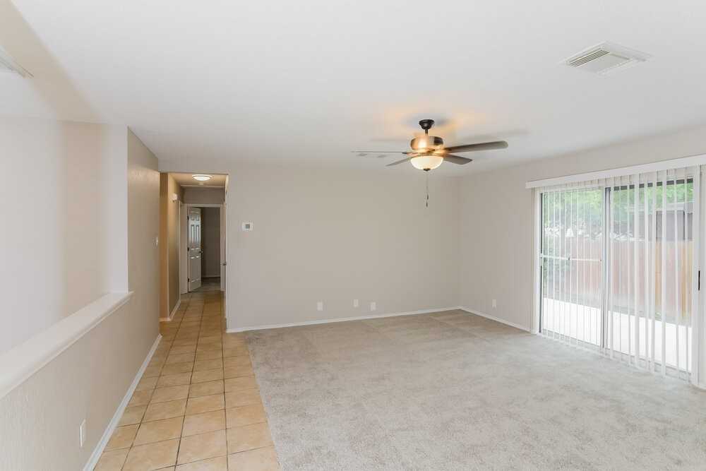 9963 Sunview Pass - Photo 6 of 16