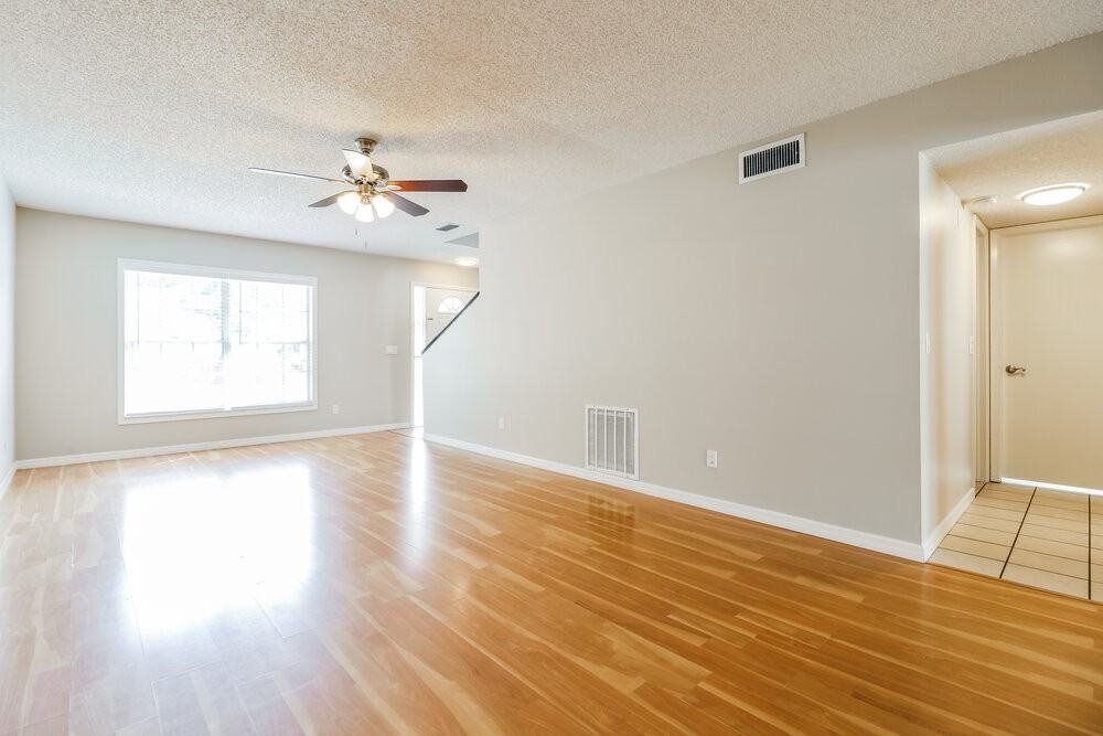 2825 Cedaridge Dr - Photo 6 of 17