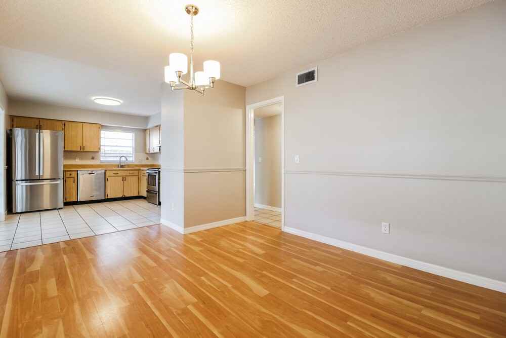 2825 Cedaridge Dr - Photo 7 of 17