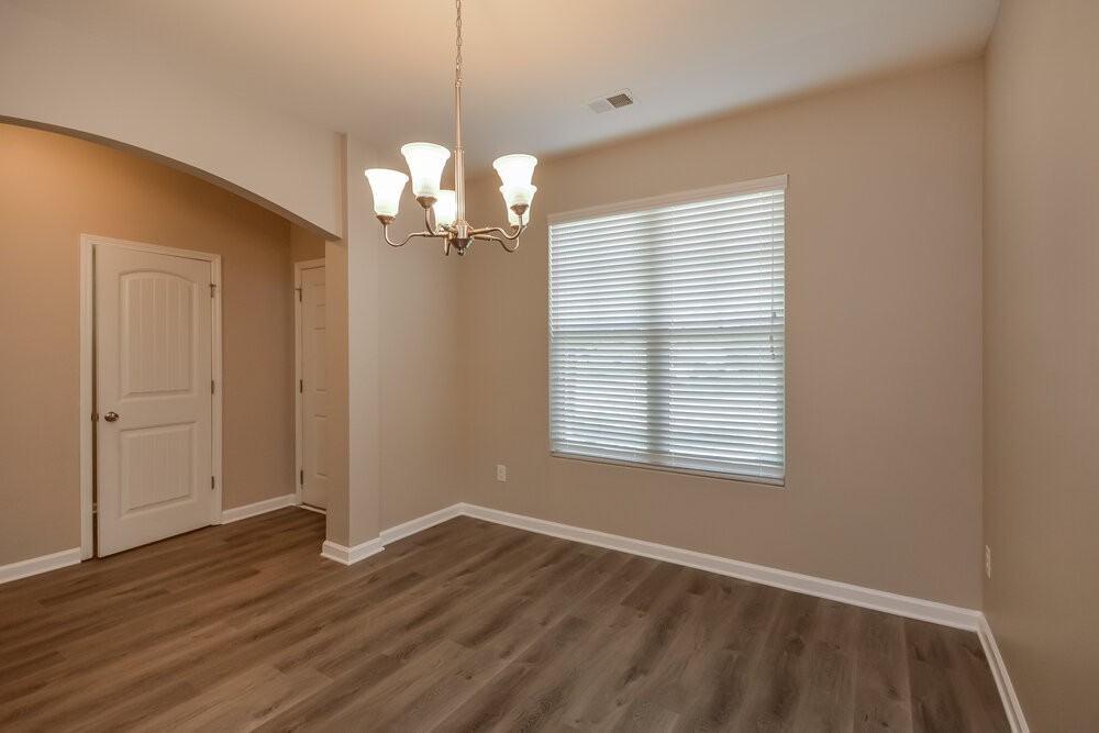 1352 Worcester Trl - Photo 6 of 17