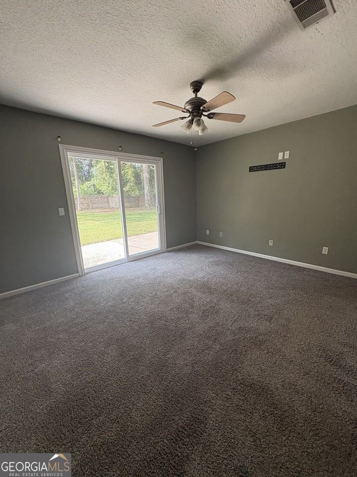 112 Boxwood Ct - Photo 7 of 16