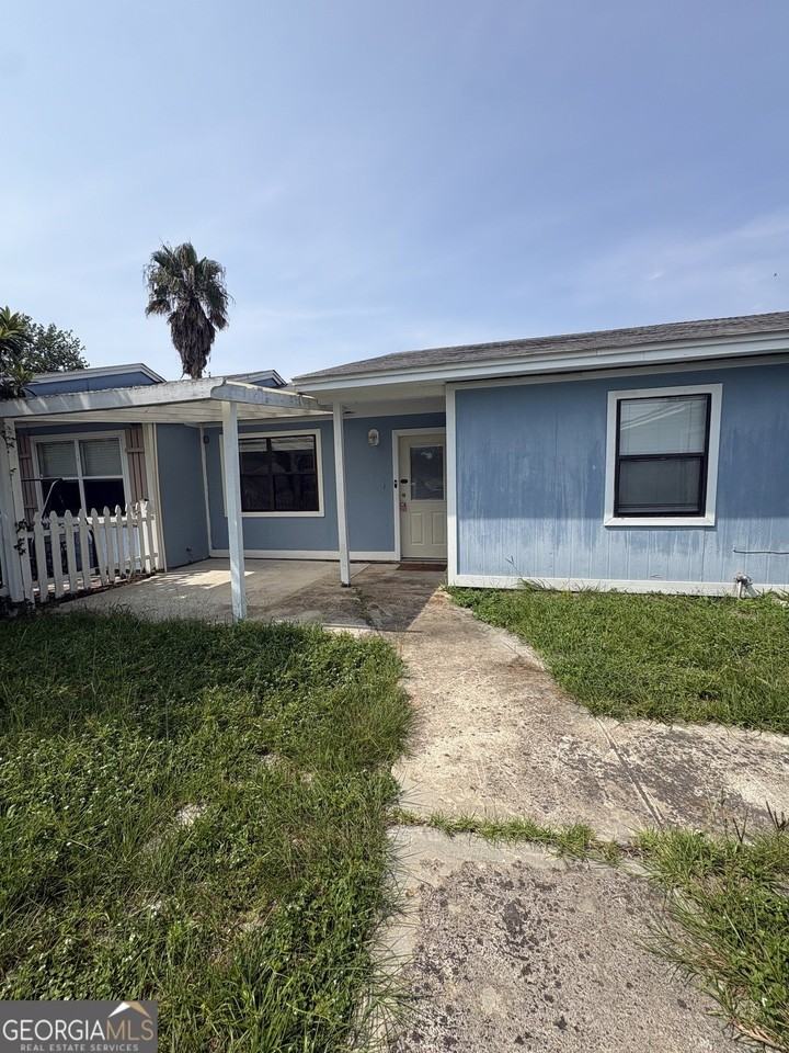 502 Chateau Cir