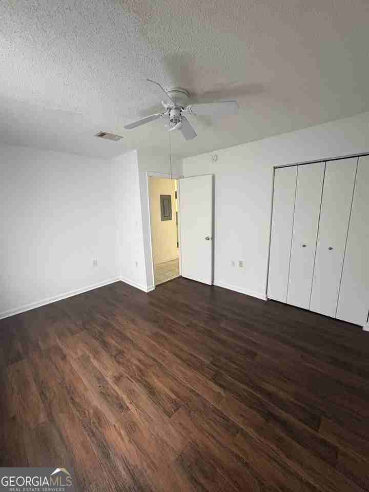 502 Chateau Cir - Photo 7 of 12
