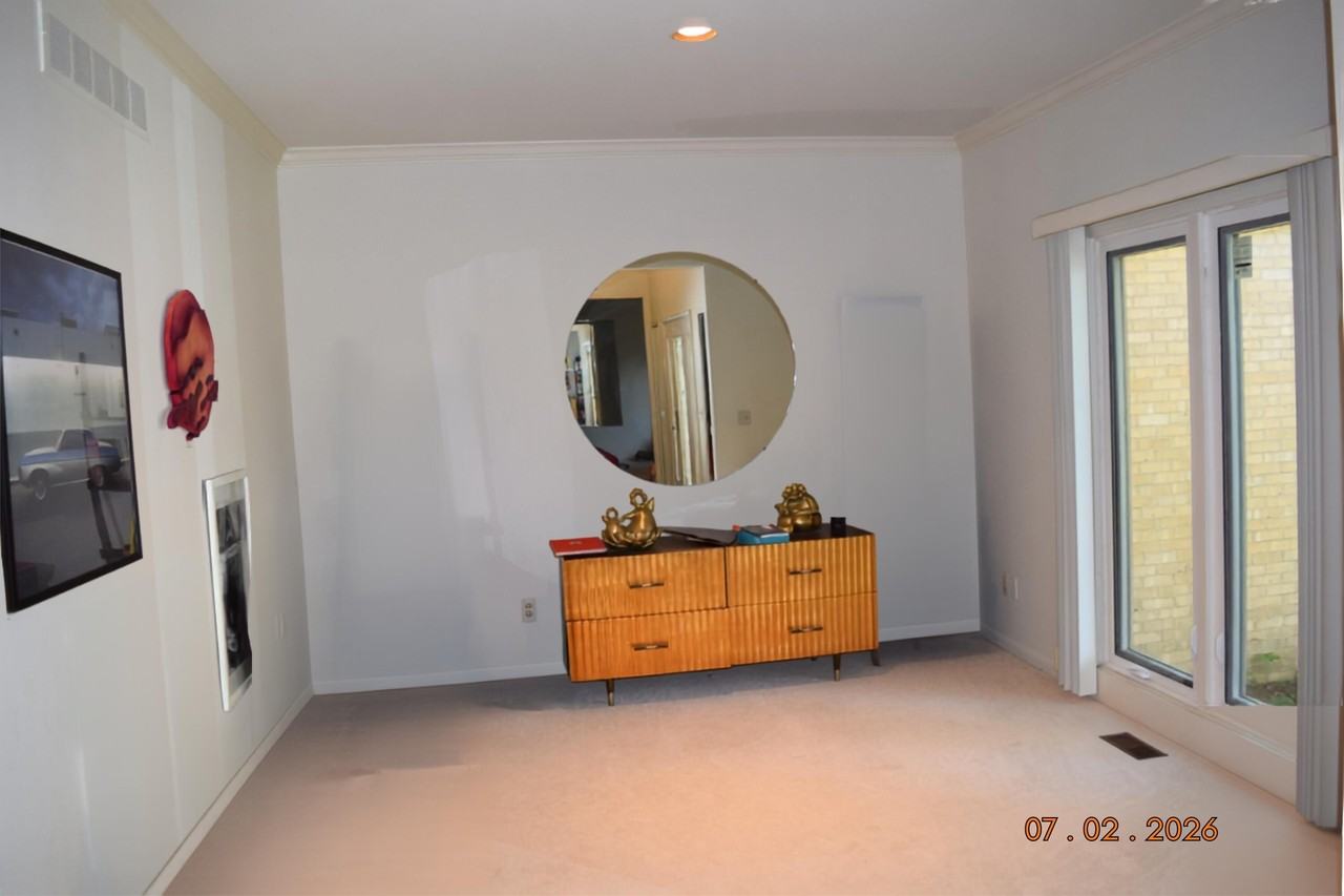 1431 Provincial Dr - Photo 2 of 11