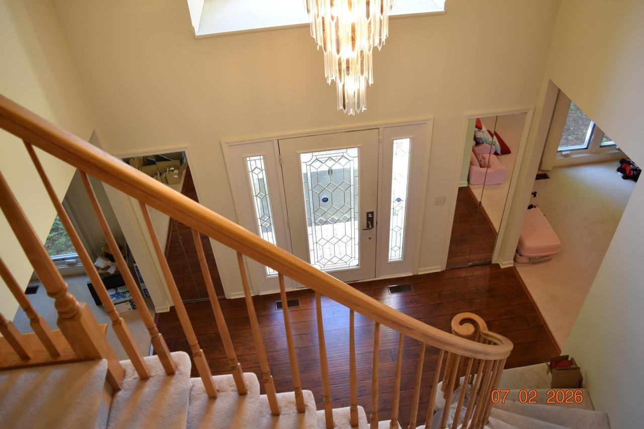 1431 Provincial Dr - Photo 3 of 11