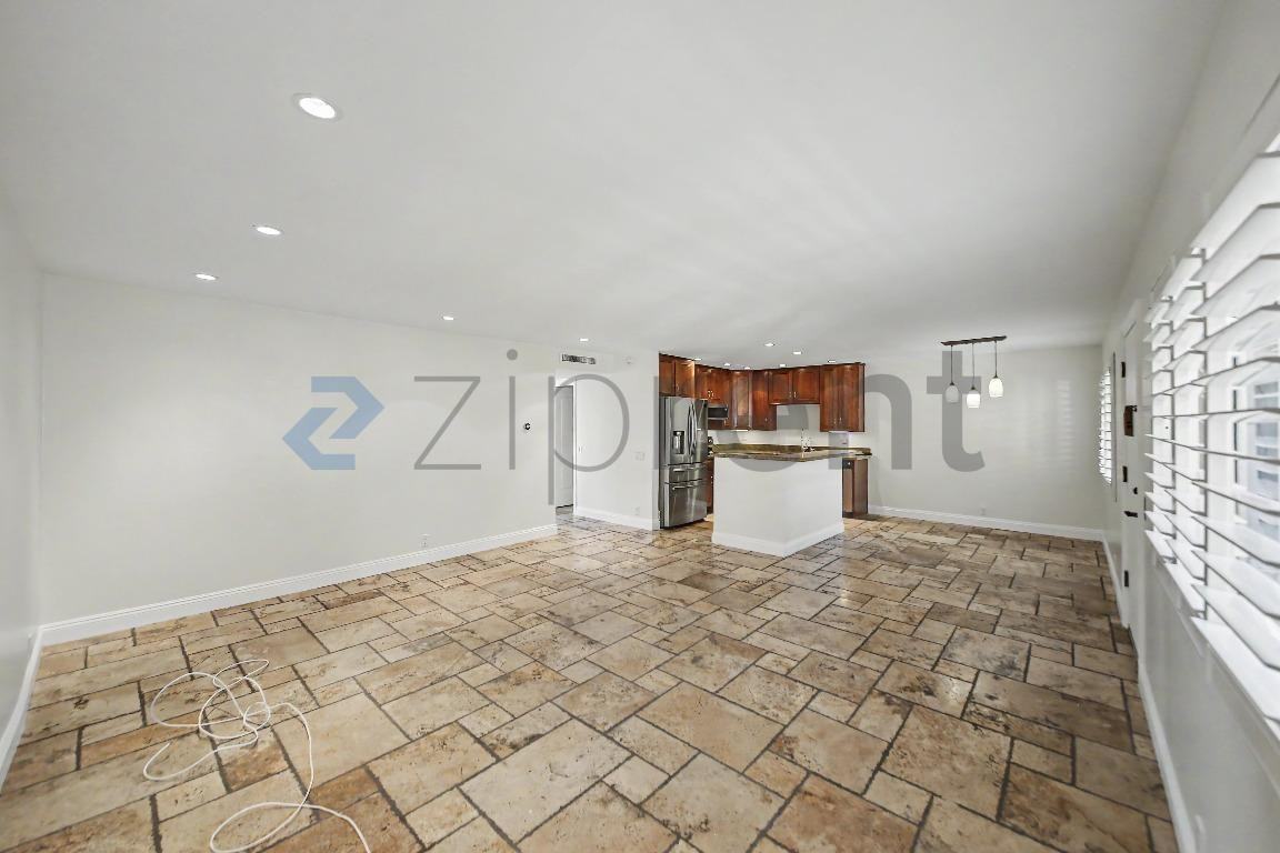 1701 Anacapa St #30 - Photo 7 of 23