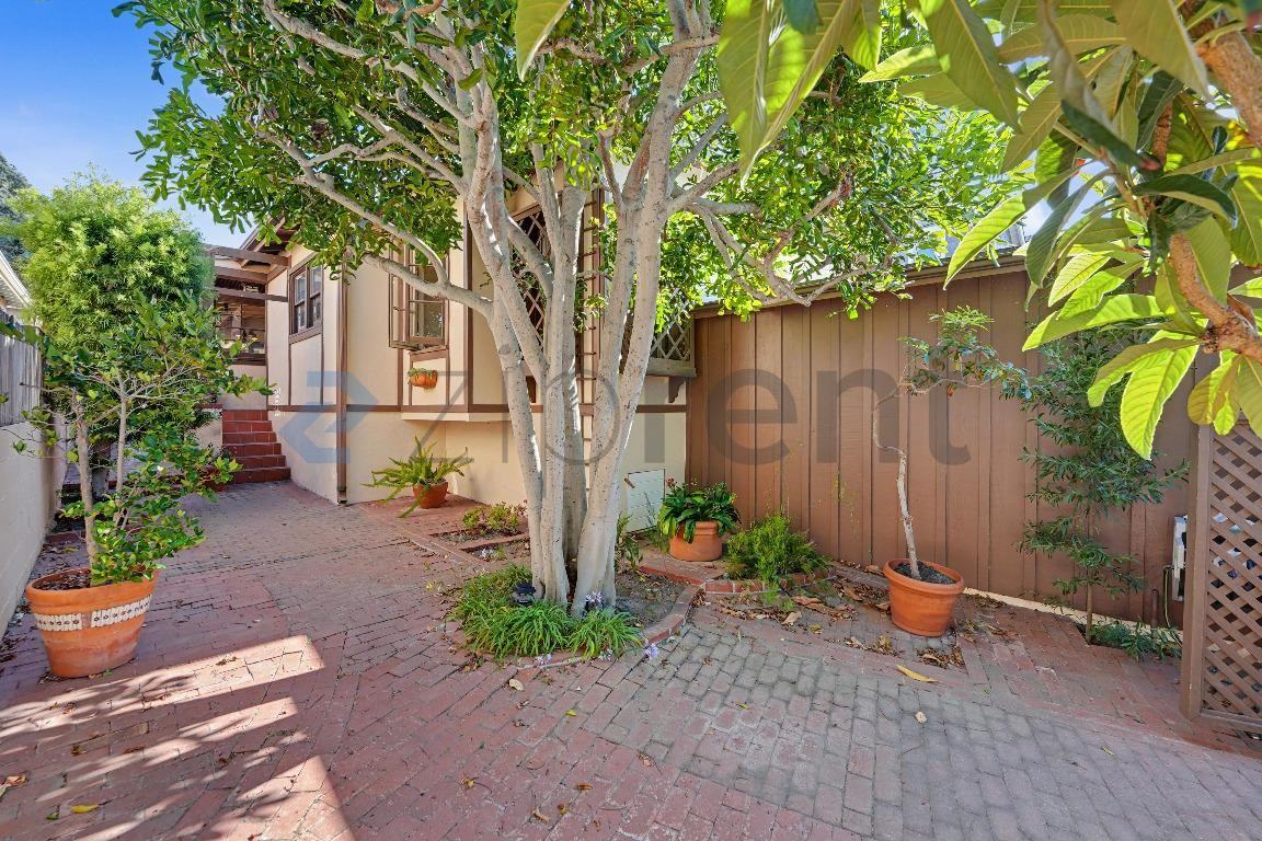 652 35th St - Photo 4 of 27