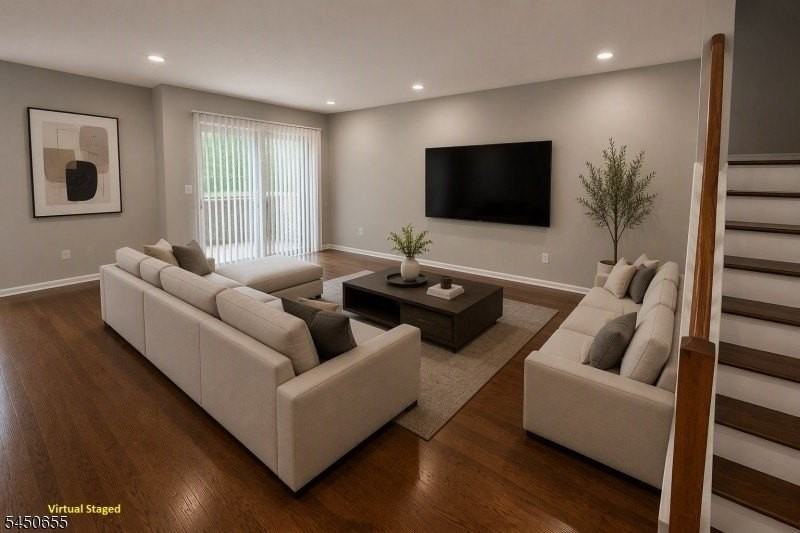 2501 Vantage Ct - Photo 4 of 29