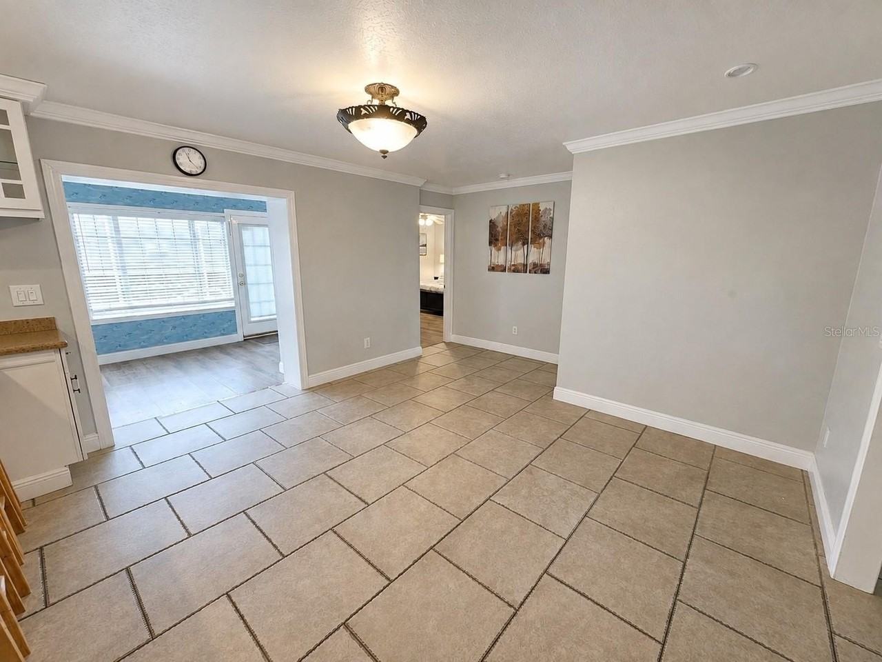 2130 Pinehurst St - Photo 6 of 23