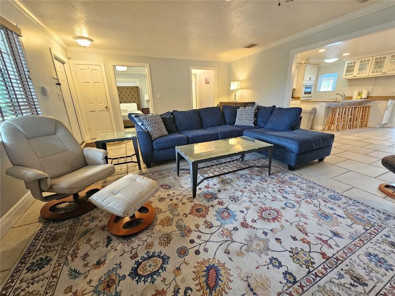 2130 Pinehurst St - Photo 7 of 23