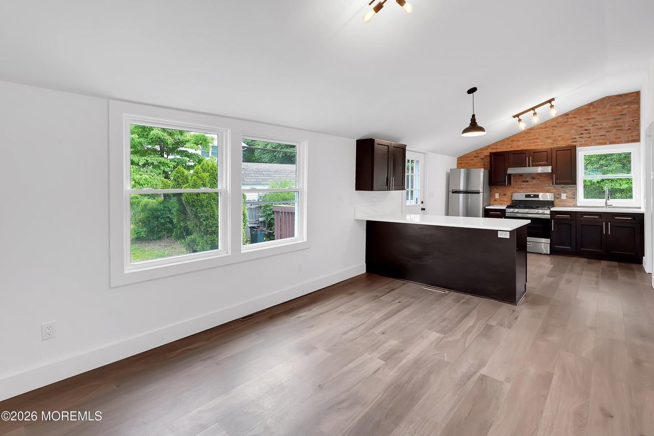 105 Owens Ave - Photo 5 of 19