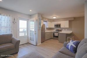 featured image of 113 Lincoln Ave #2
