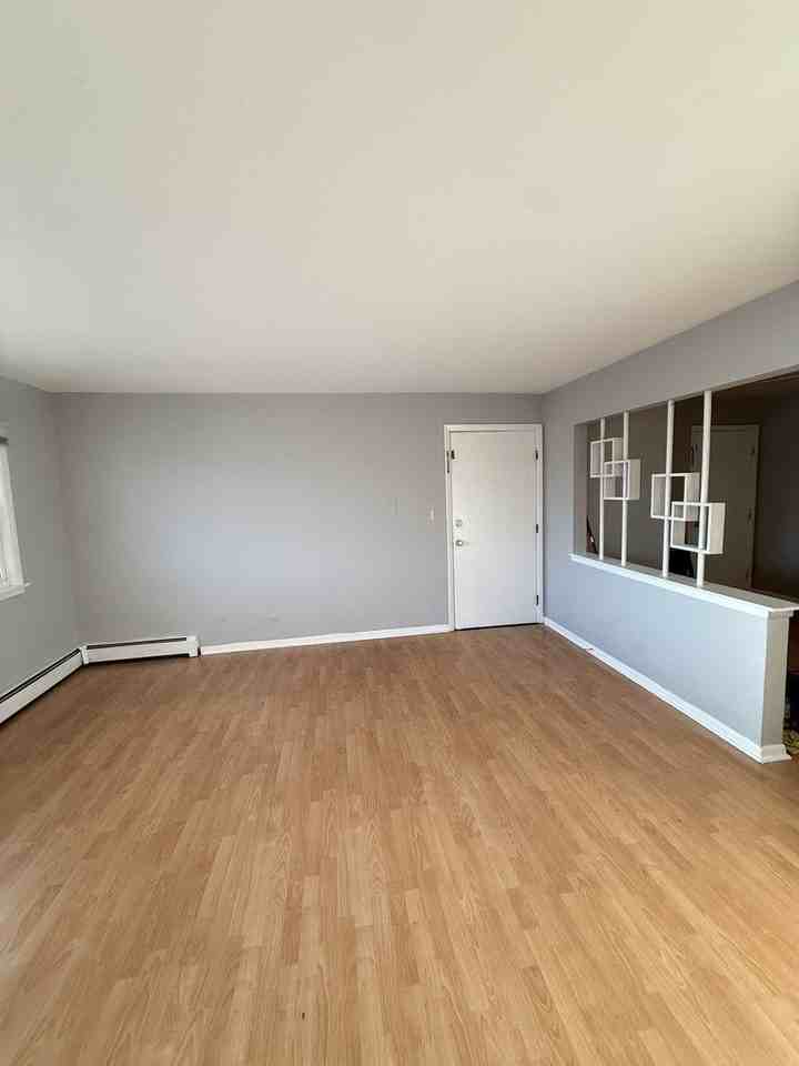 4337 Prescott Ave #2C - Photo 3 of 12