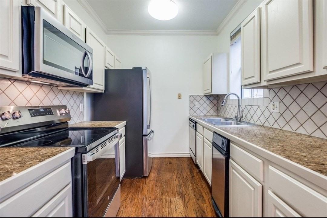 3537 Normandy Ave #B - Photo 7 of 13