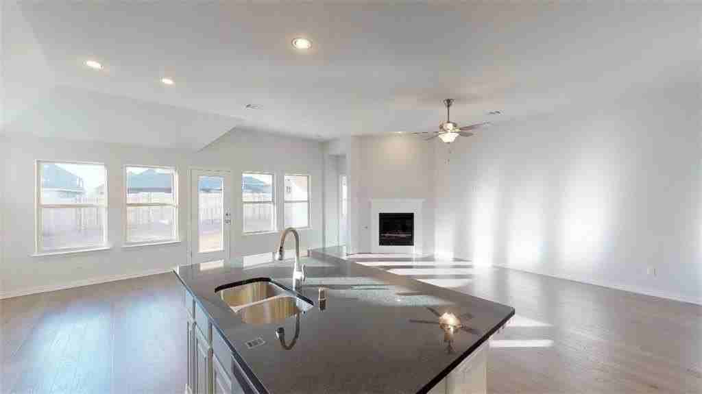 1716 Yellowthroat Dr - Photo 5 of 25