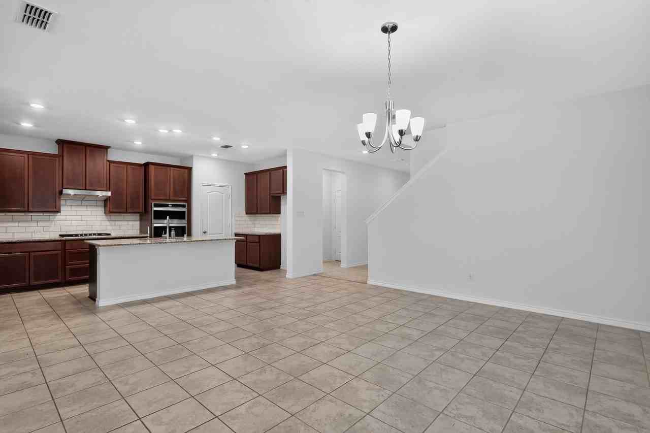3681 Keechi Creek Dr - Photo 4 of 39