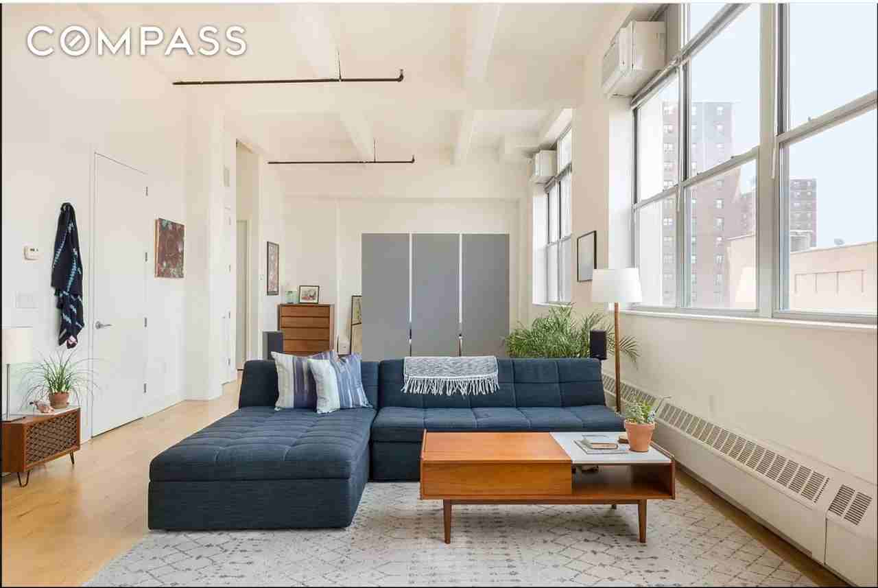 970 Kent Ave #706 - Photo 2 of 8