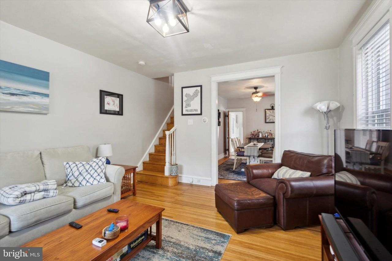 470 Shurs Ln - Photo 4 of 23