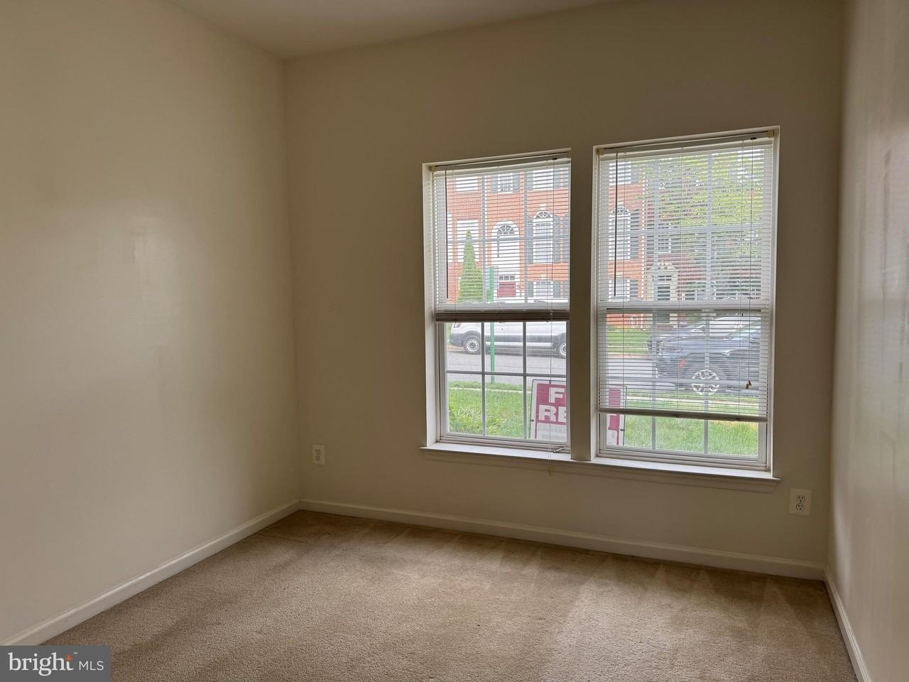 16410 Steerage Cir - Photo 4 of 19