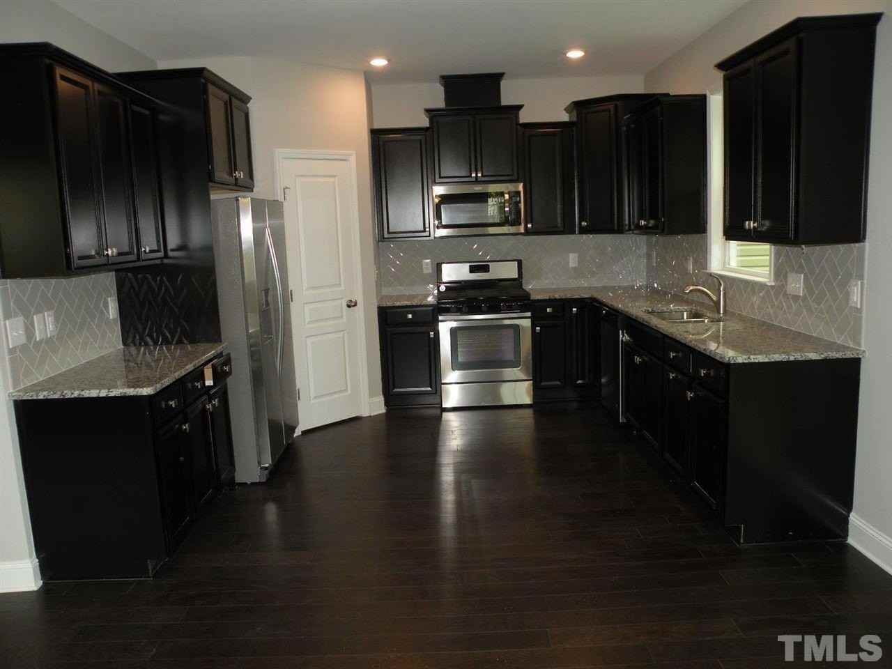 1625 Cary Reserve Dr - Photo 4 of 24
