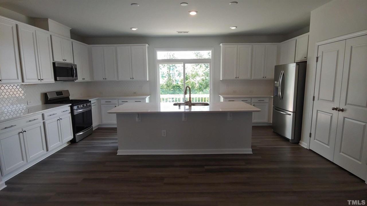 2943 Sunflower Rd - Photo 3 of 27