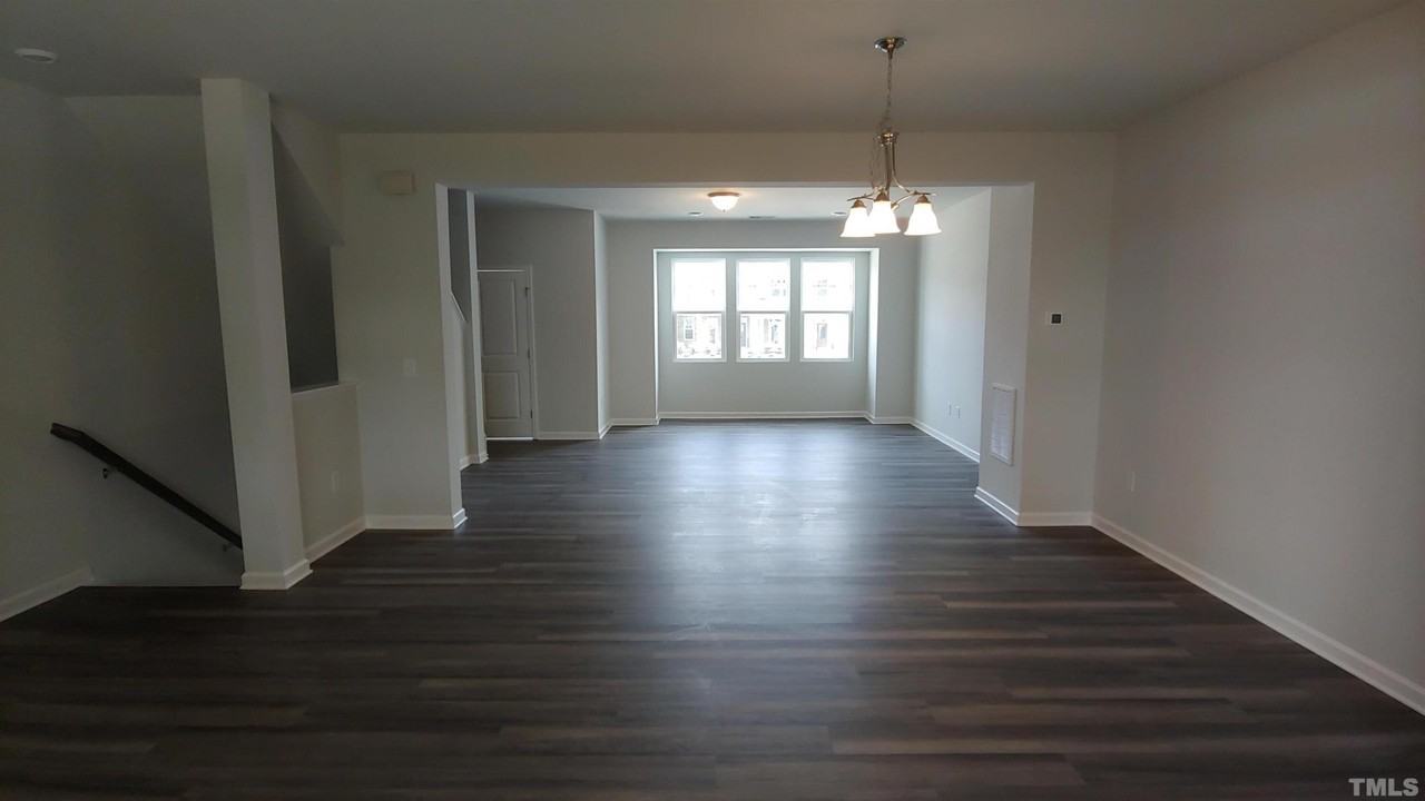2943 Sunflower Rd - Photo 7 of 27