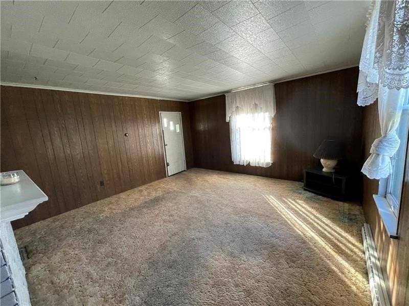 211 S Walnut St #1 - Photo 3 of 8