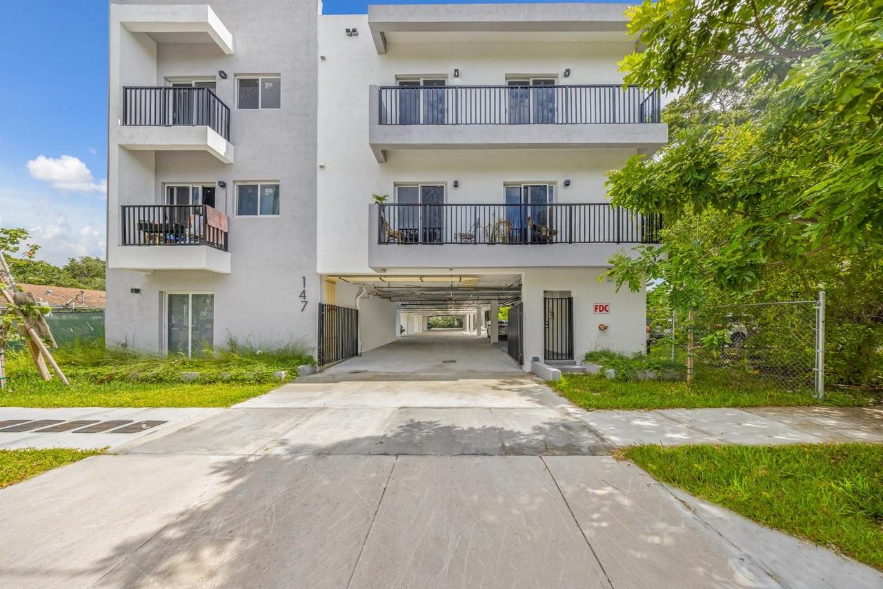 147 NW 59th St - Photo 4 of 10