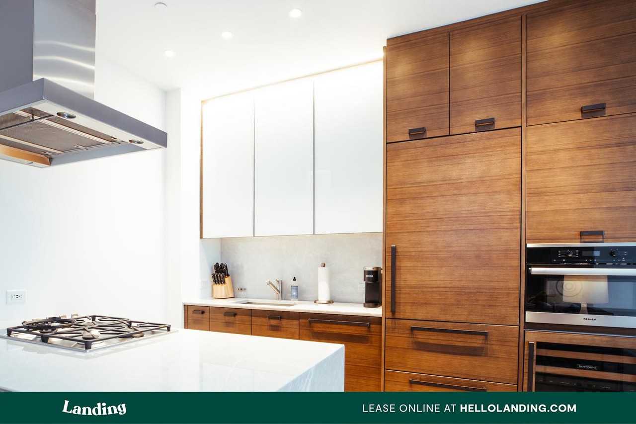 2500 Whishire Blvd - Photo 3 of 30