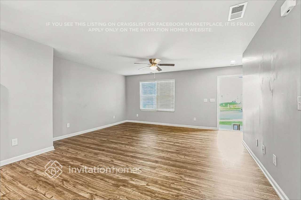 1016 Bent Willow Dr - Photo 5 of 20