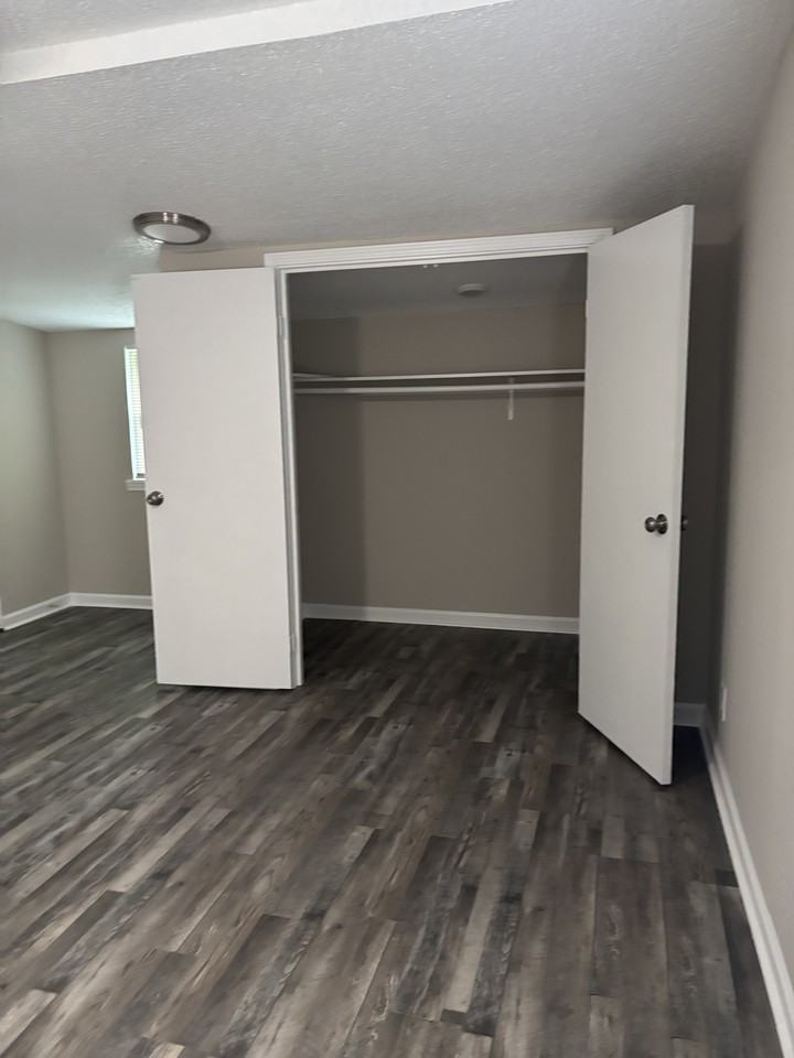 Suncrest Dr #1 - Photo 7 of 9