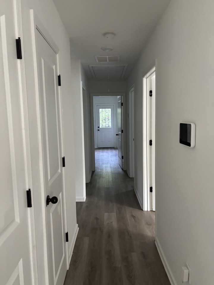 4534 Beacon Hill Dr #1 - Photo 5 of 12