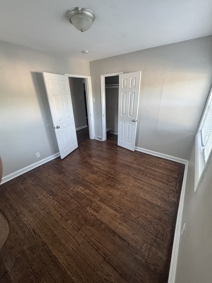 6625 Thurston Ave #1 - Photo 3 of 10