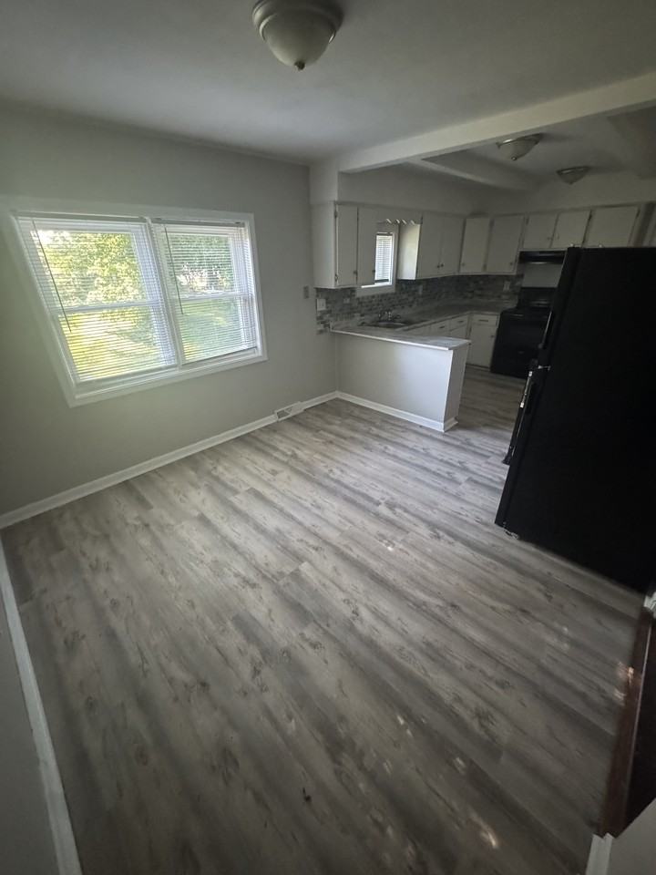 6625 Thurston Ave #1 - Photo 7 of 10