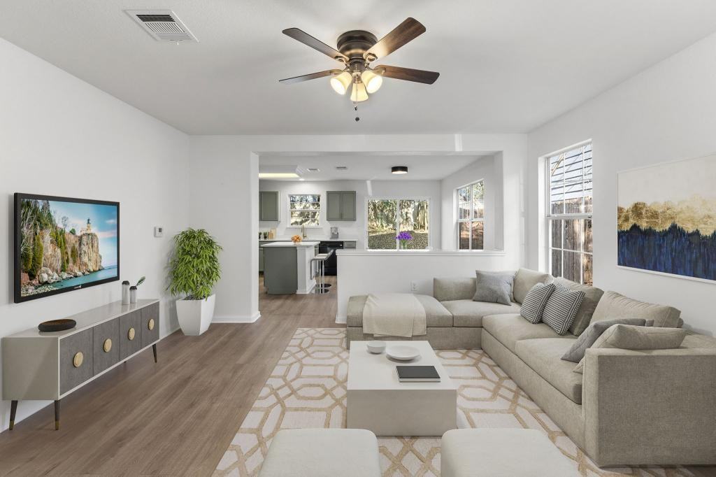 2110 Nogales Trl - Photo 3 of 28