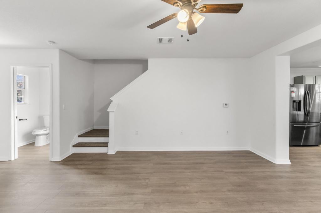 2110 Nogales Trl - Photo 4 of 28